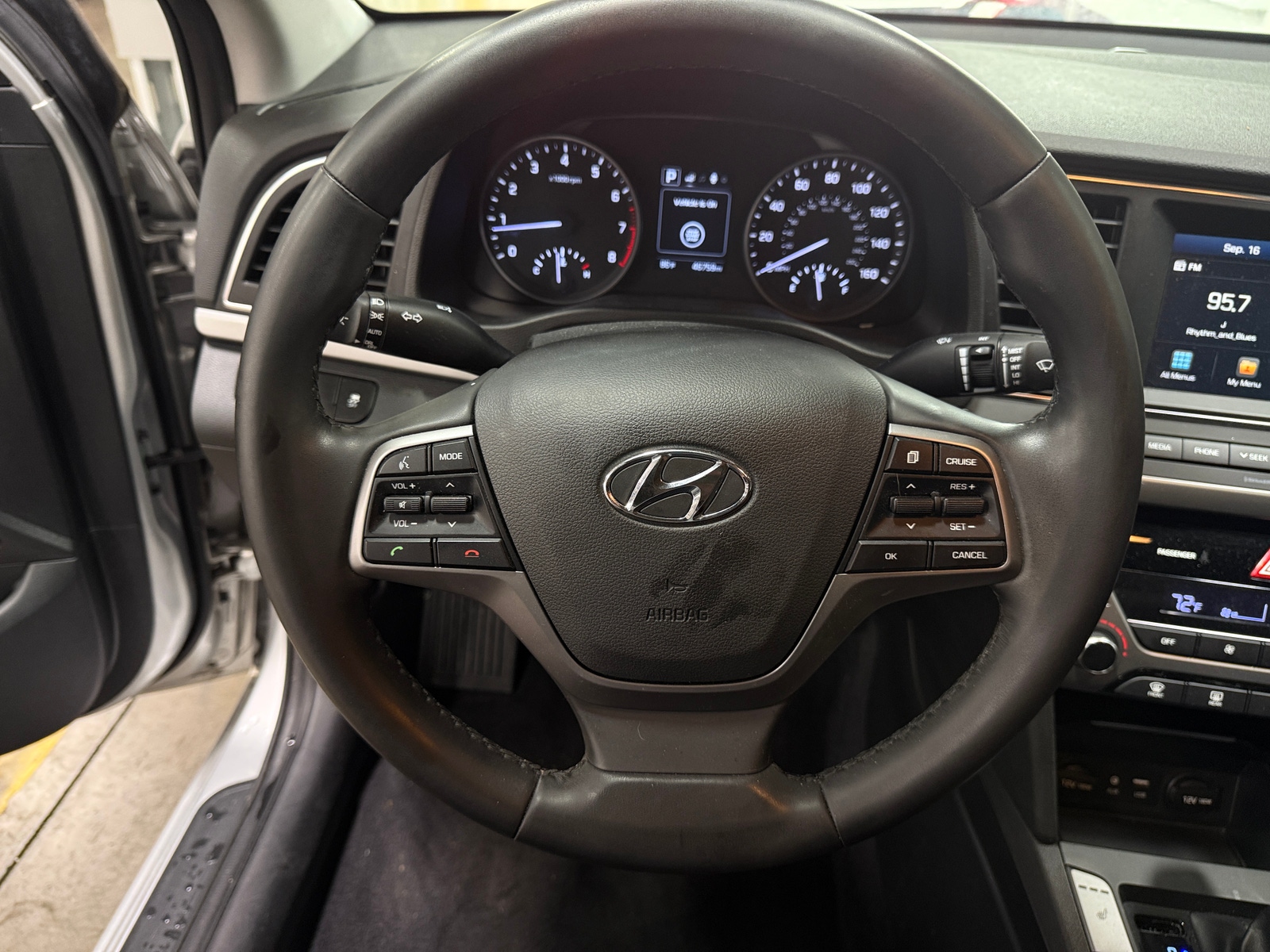 Thumbnail: 2018 Hyundai Elantra - 5