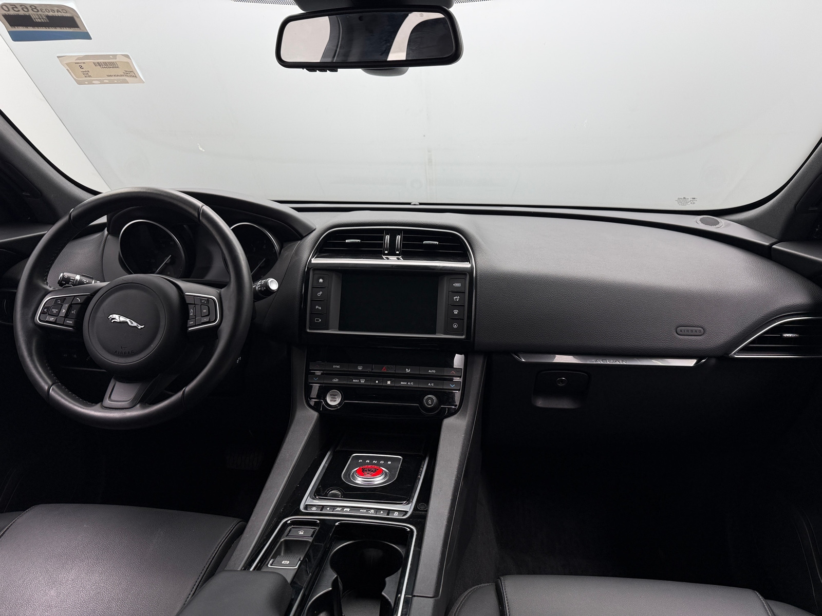 Thumbnail: 2018 Jaguar F-Pace - 2