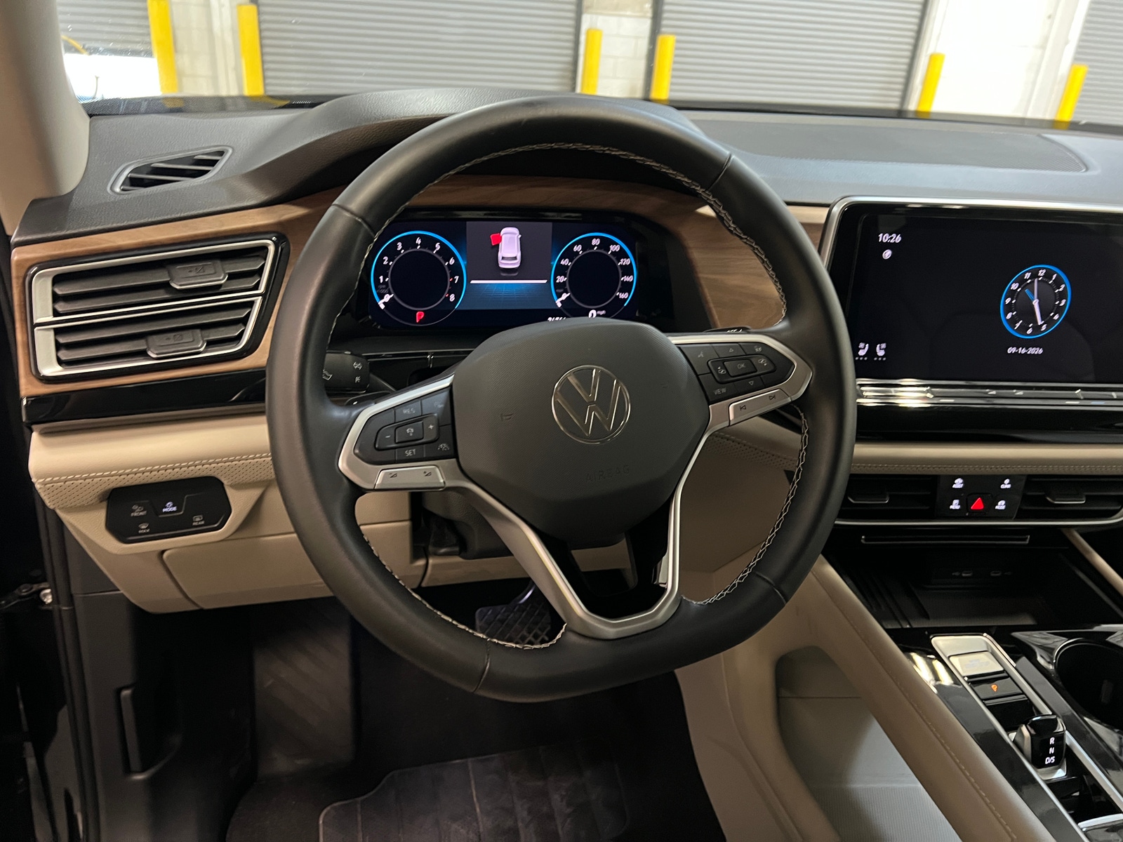 Thumbnail: 2026 Volkswagen Atlas - 4