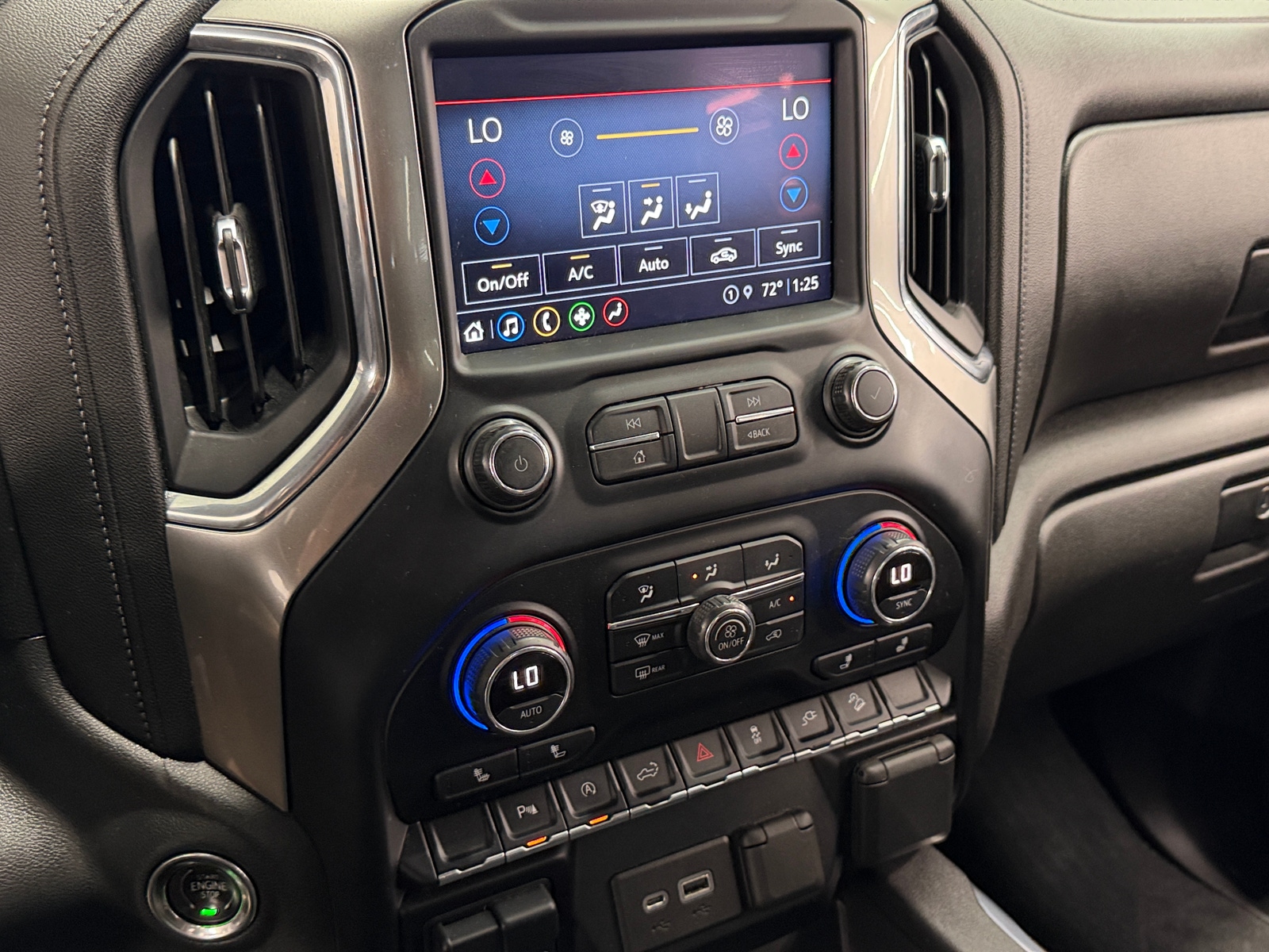 Thumbnail: 2021 Chevrolet Silverado 1500 - 4