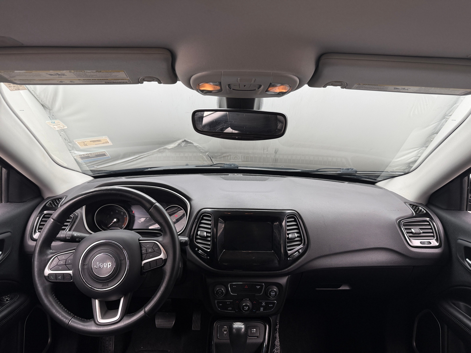 Thumbnail: 2018 Jeep Compass - 3