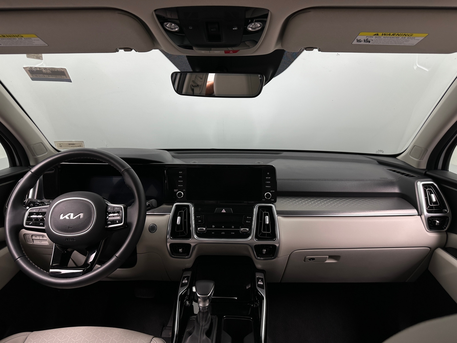 Thumbnail: 2023 Kia Sorento - 2