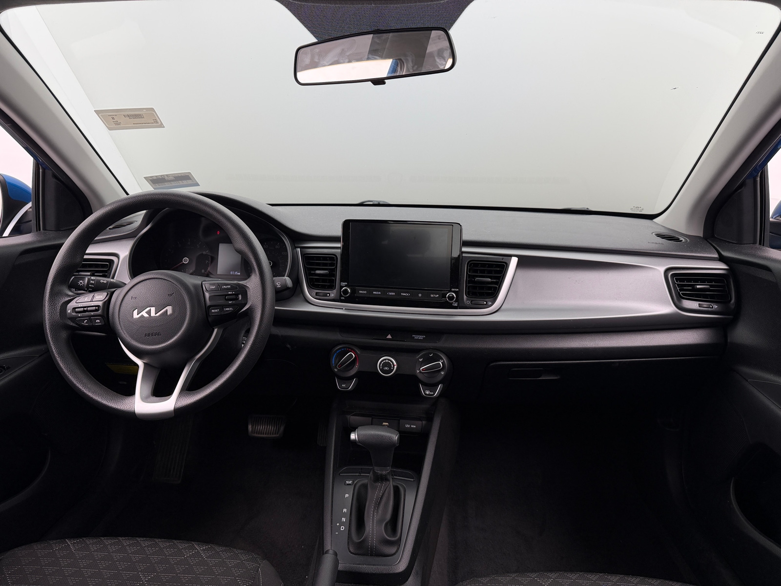 Thumbnail: 2023 Kia Rio - 3