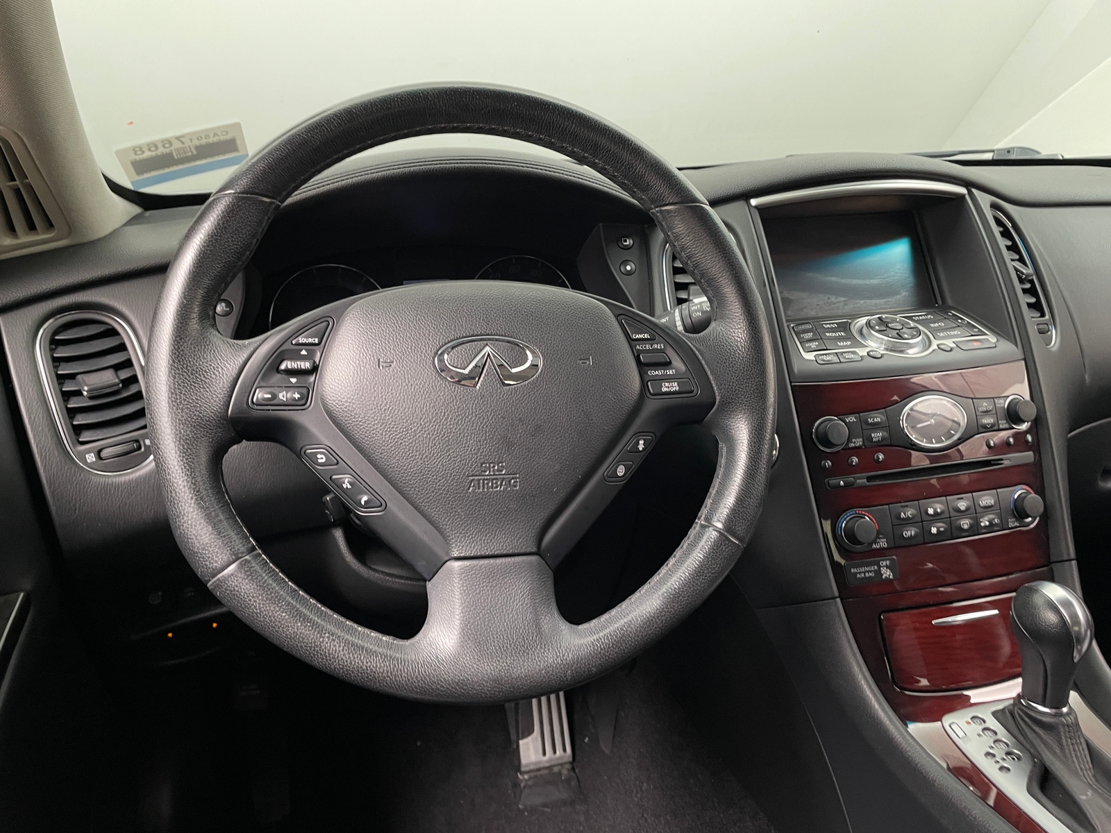 Thumbnail: 2017 INFINITI QX50 - 4