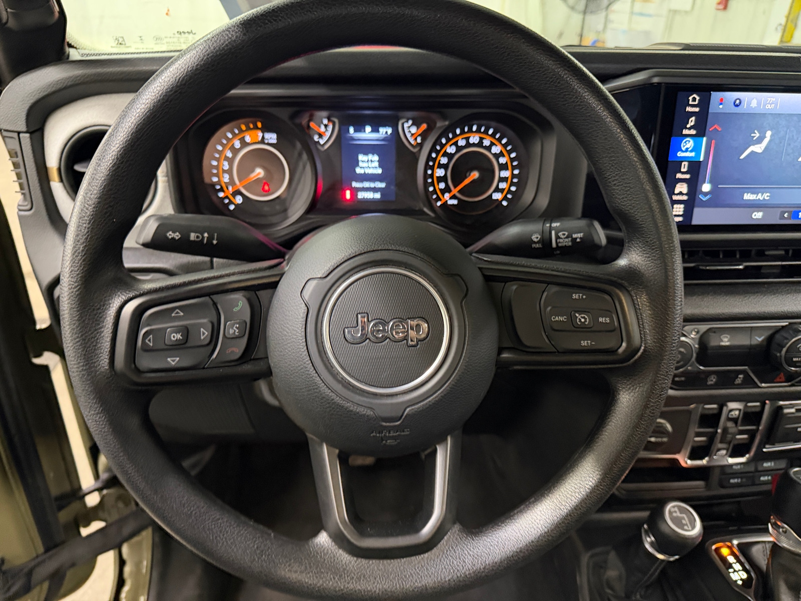 Thumbnail: 2025 Jeep Wrangler - 5