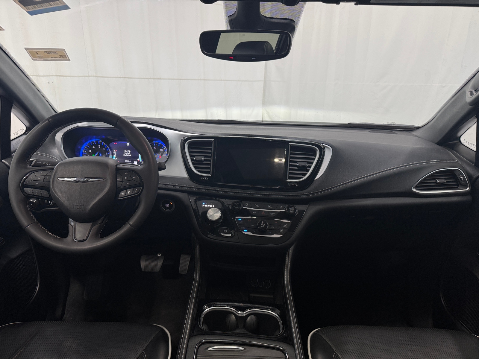Thumbnail: 2025 Chrysler Pacifica - 2