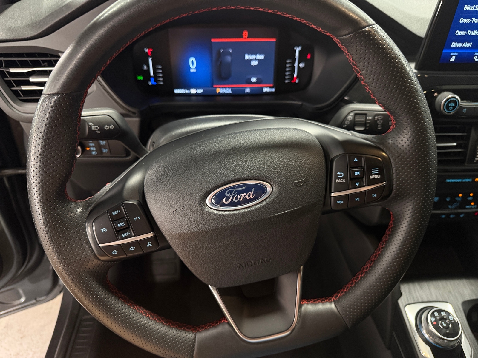 Thumbnail: 2023 Ford Escape - 5