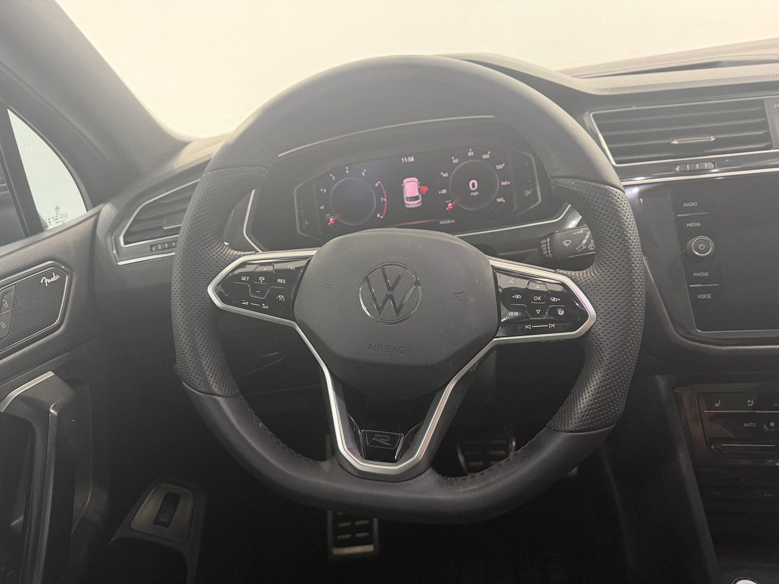 Thumbnail: 2024 Volkswagen Tiguan - 5