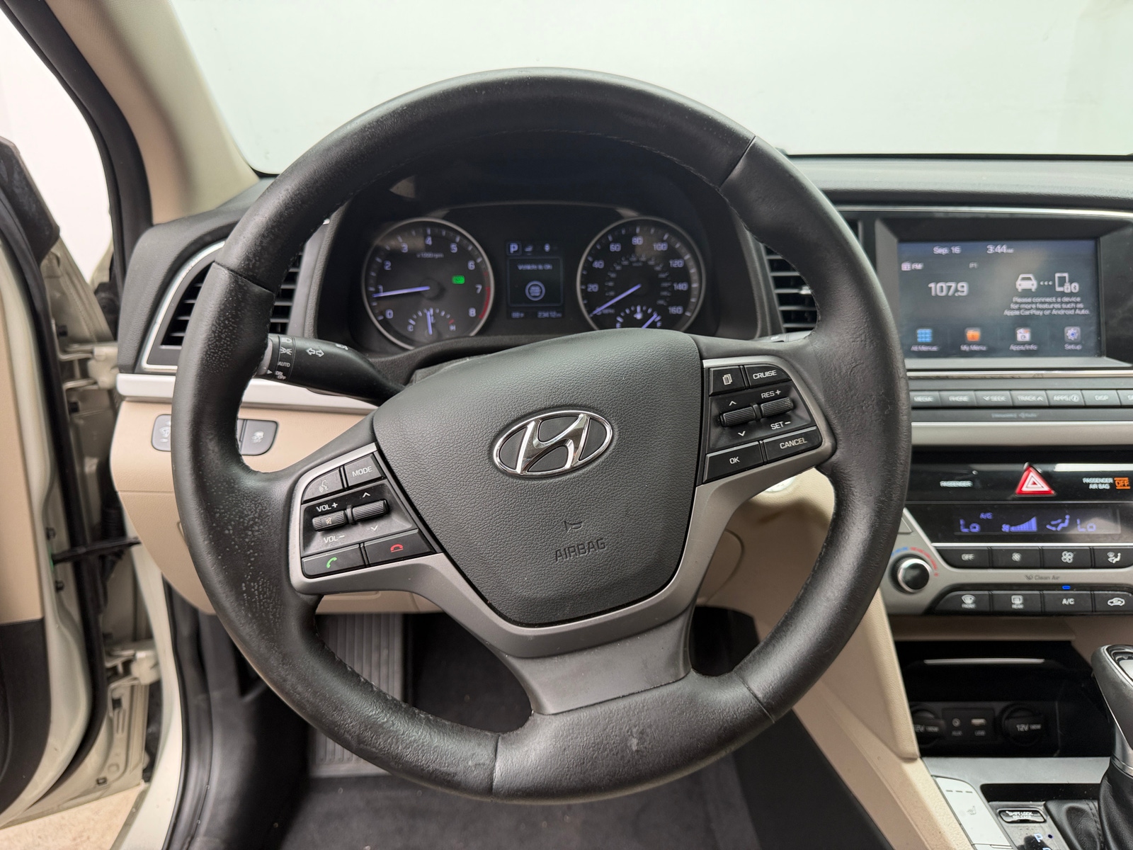 Thumbnail: 2017 Hyundai Elantra - 5