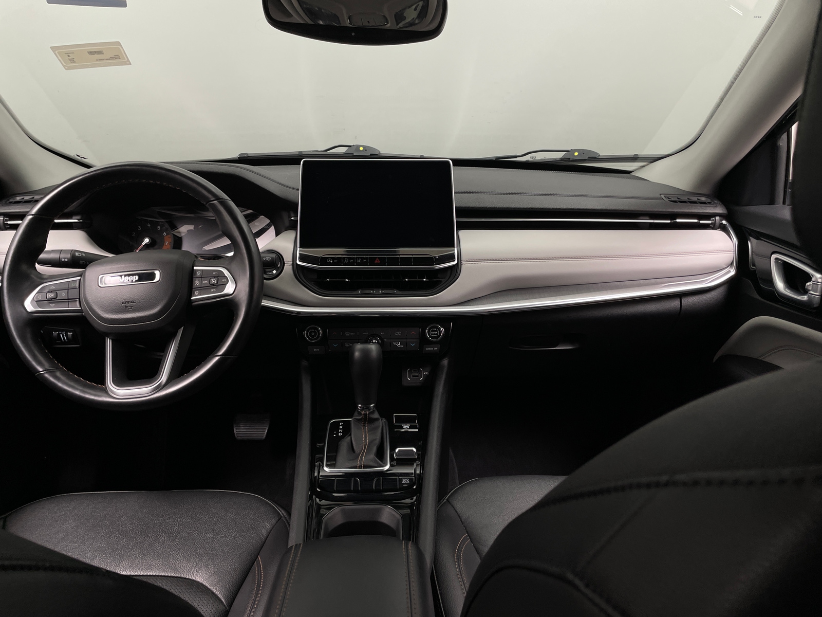 Thumbnail: 2022 Jeep Compass - 2