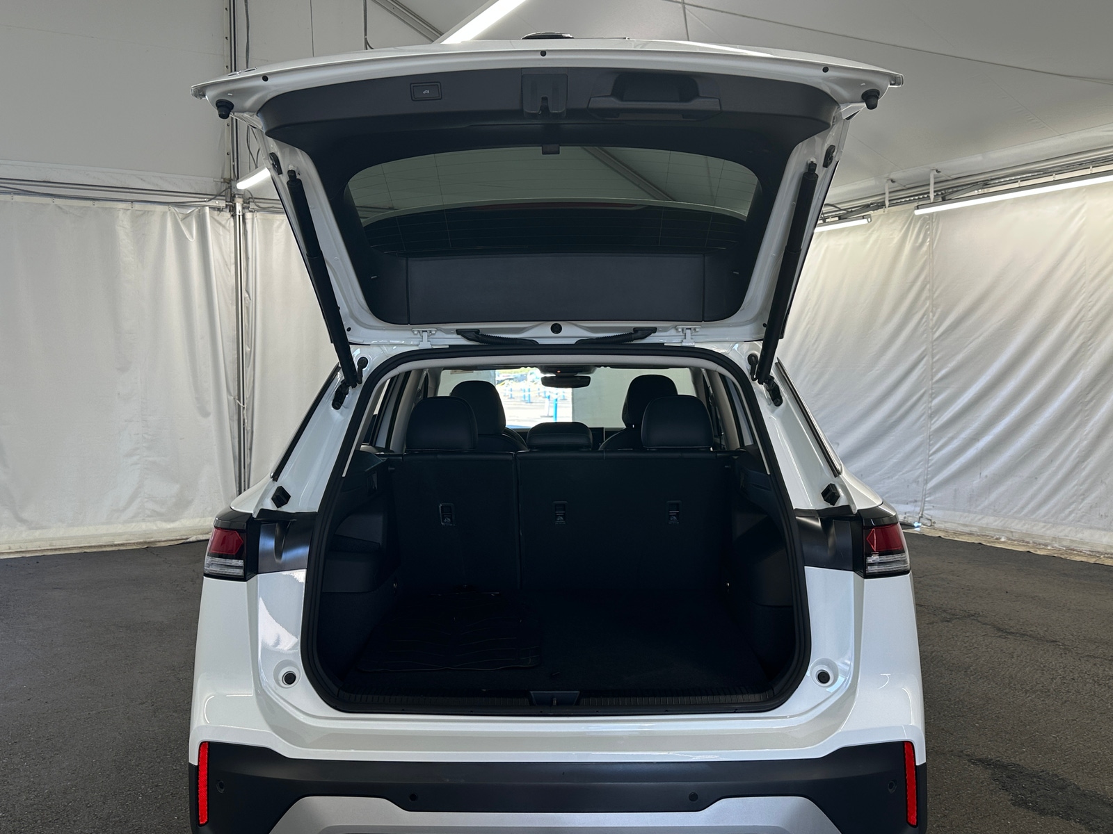 Thumbnail: 2026 Volkswagen Tiguan - 6