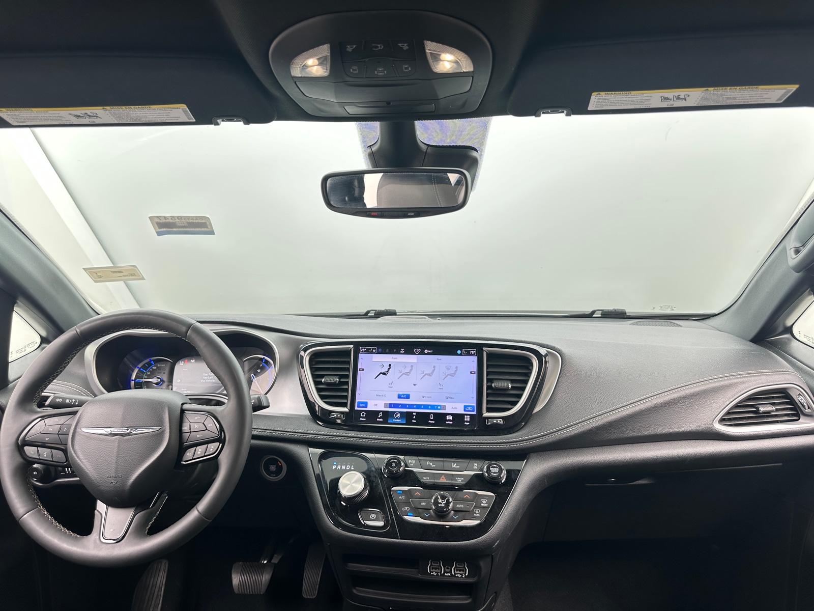 Thumbnail: 2024 Chrysler Pacifica - 2
