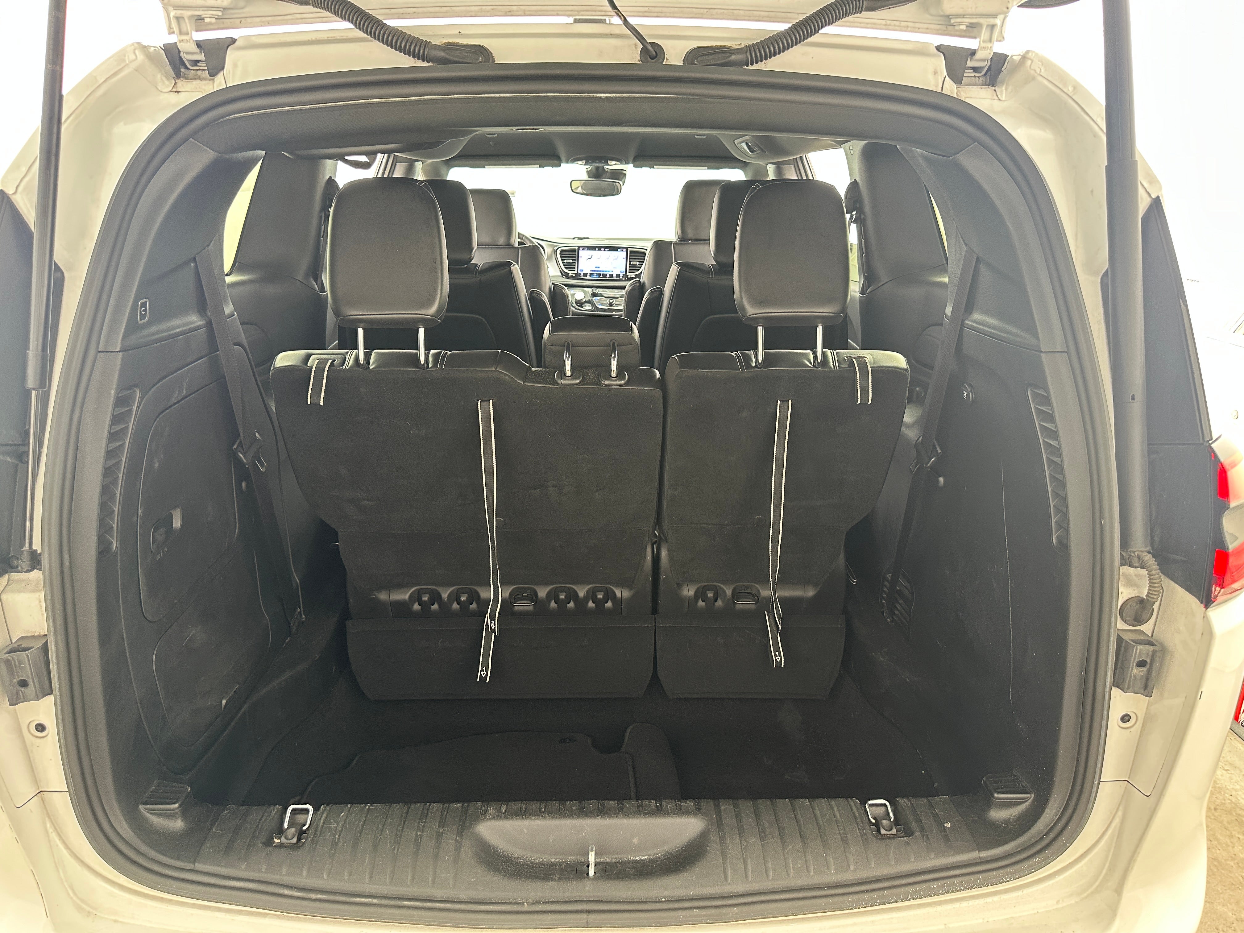 2024 Chrysler Pacifica PHEV