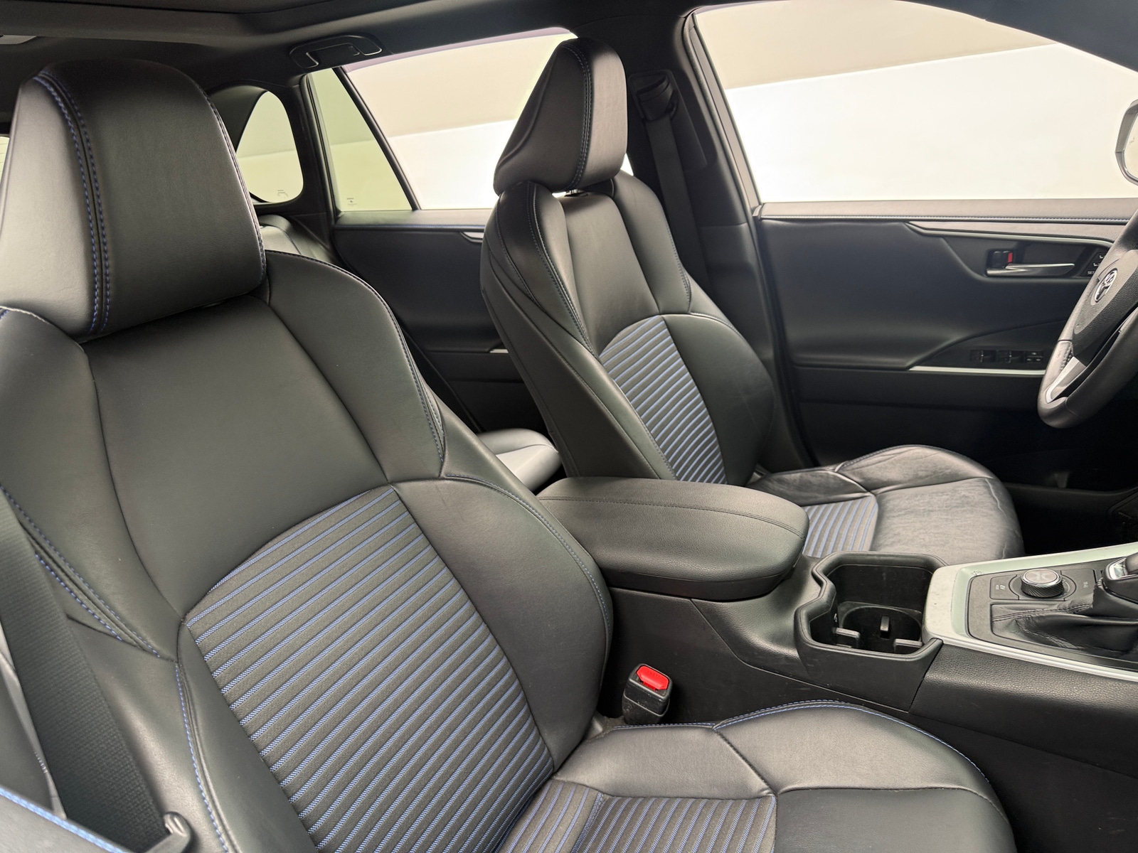 Thumbnail: 2023 Toyota RAV4 - 2