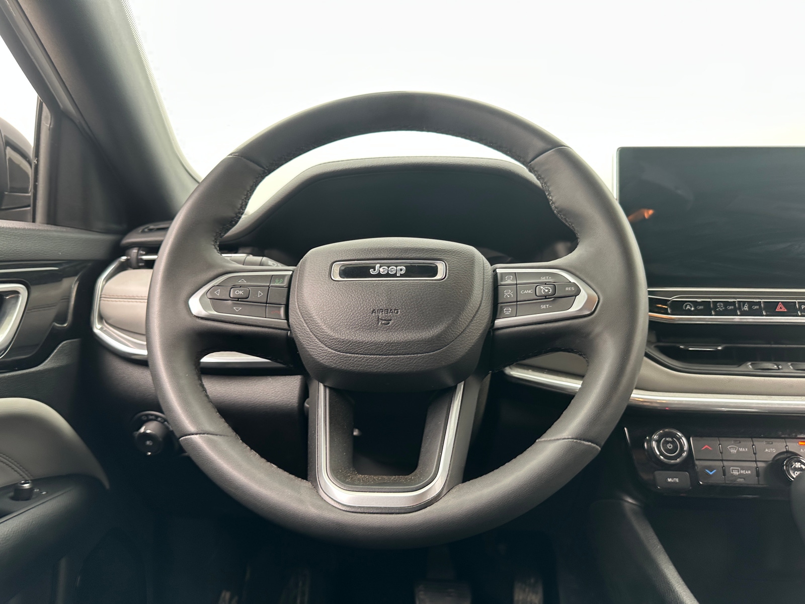 Thumbnail: 2024 Jeep Compass - 4
