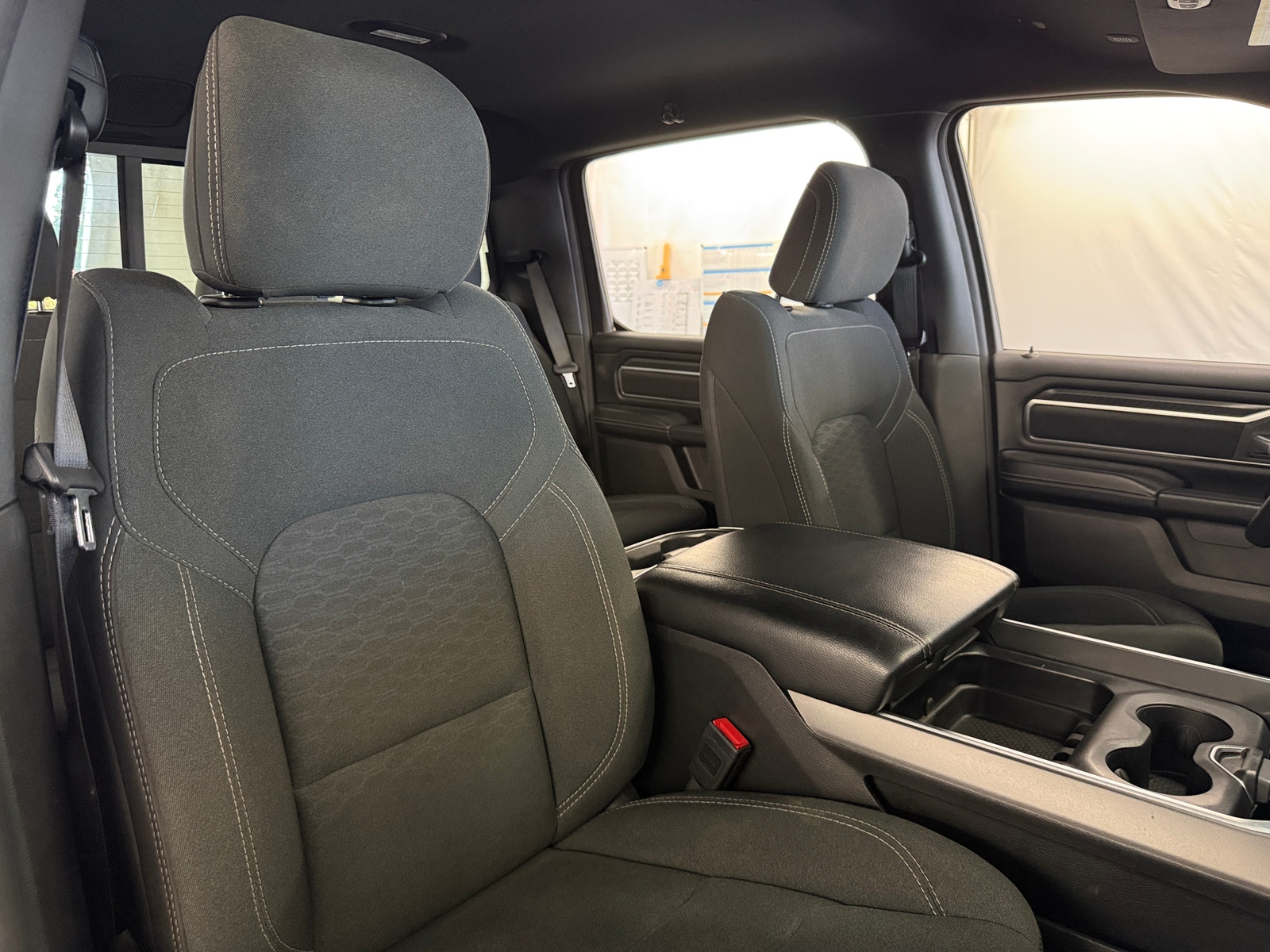 Thumbnail: 2025 RAM 1500 - 2