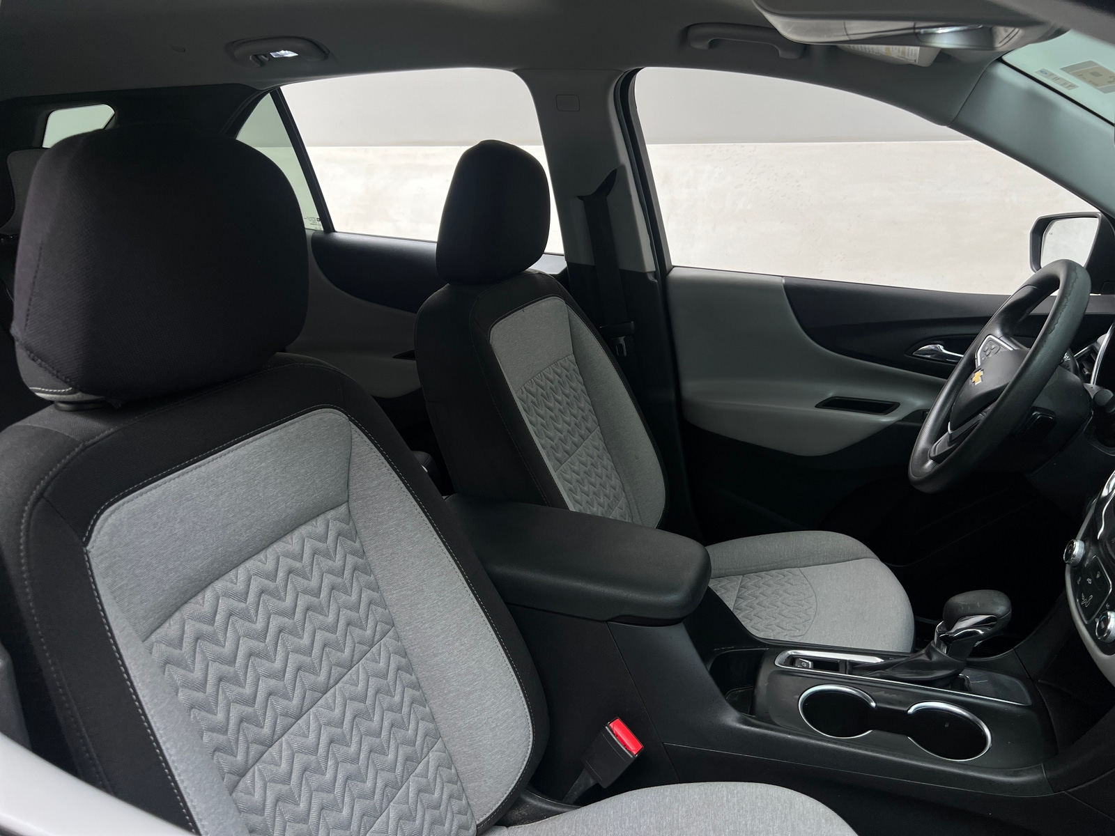 Thumbnail: 2022 Chevrolet Equinox - 2