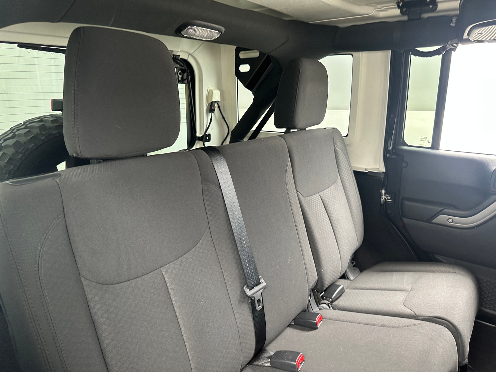 Thumbnail: 2018 Jeep Wrangler - 6