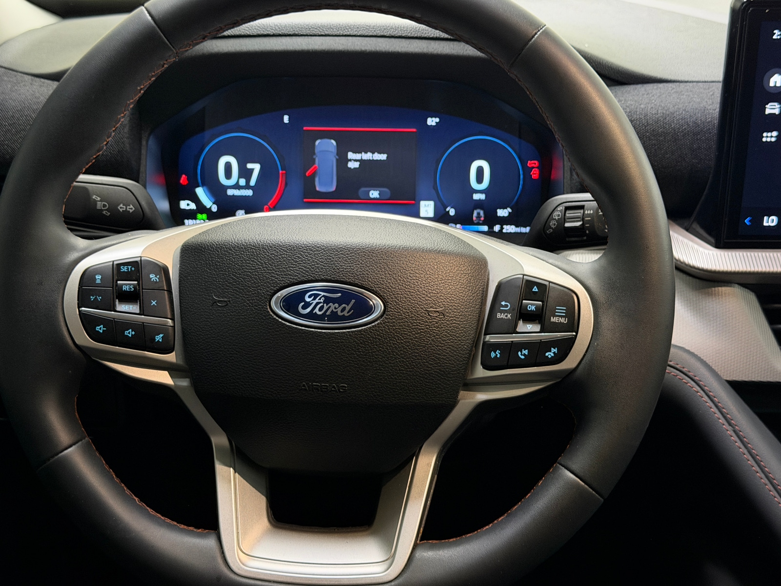 Thumbnail: 2025 Ford Explorer - 5