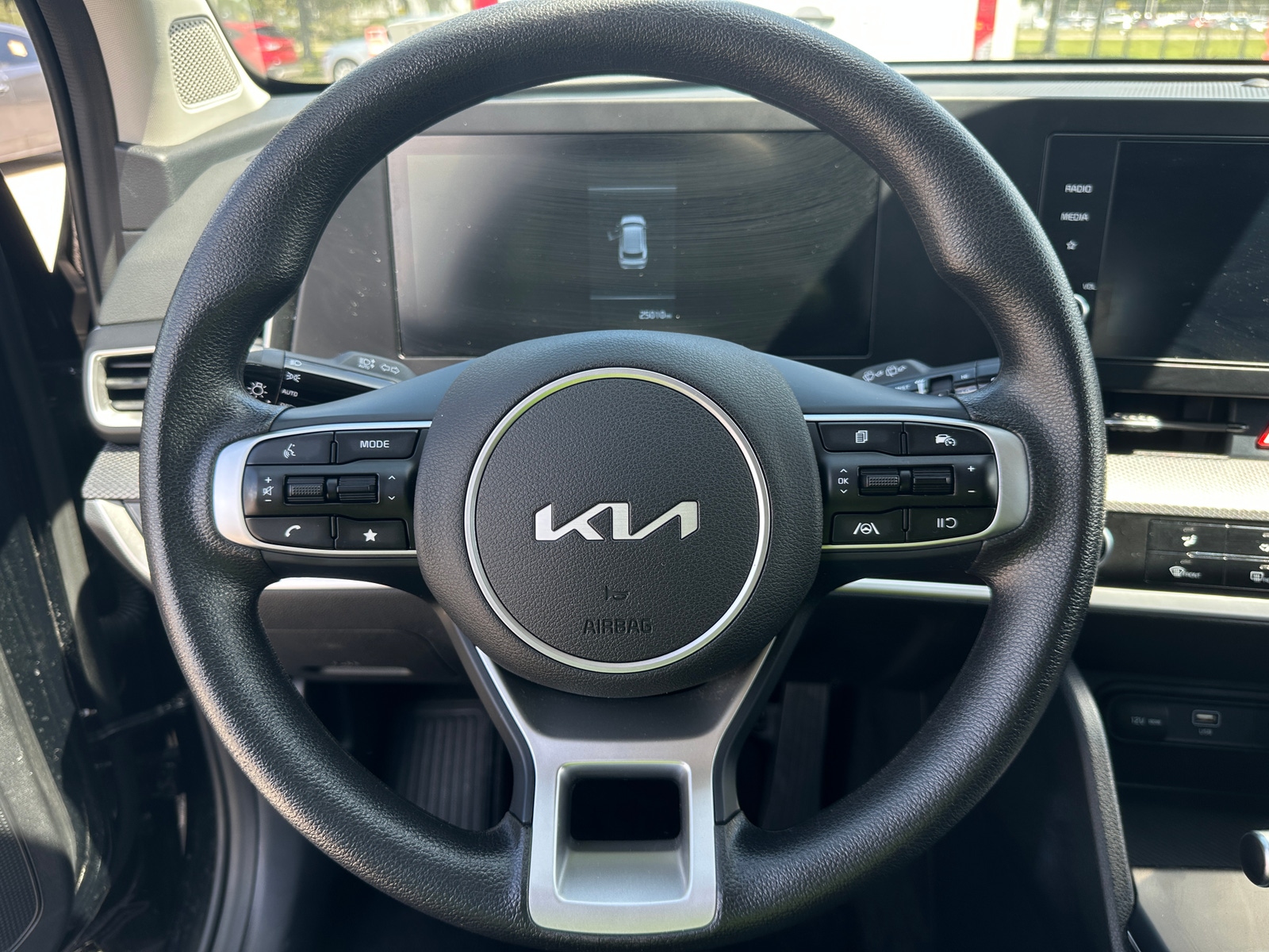 Thumbnail: 2025 Kia Sportage - 5