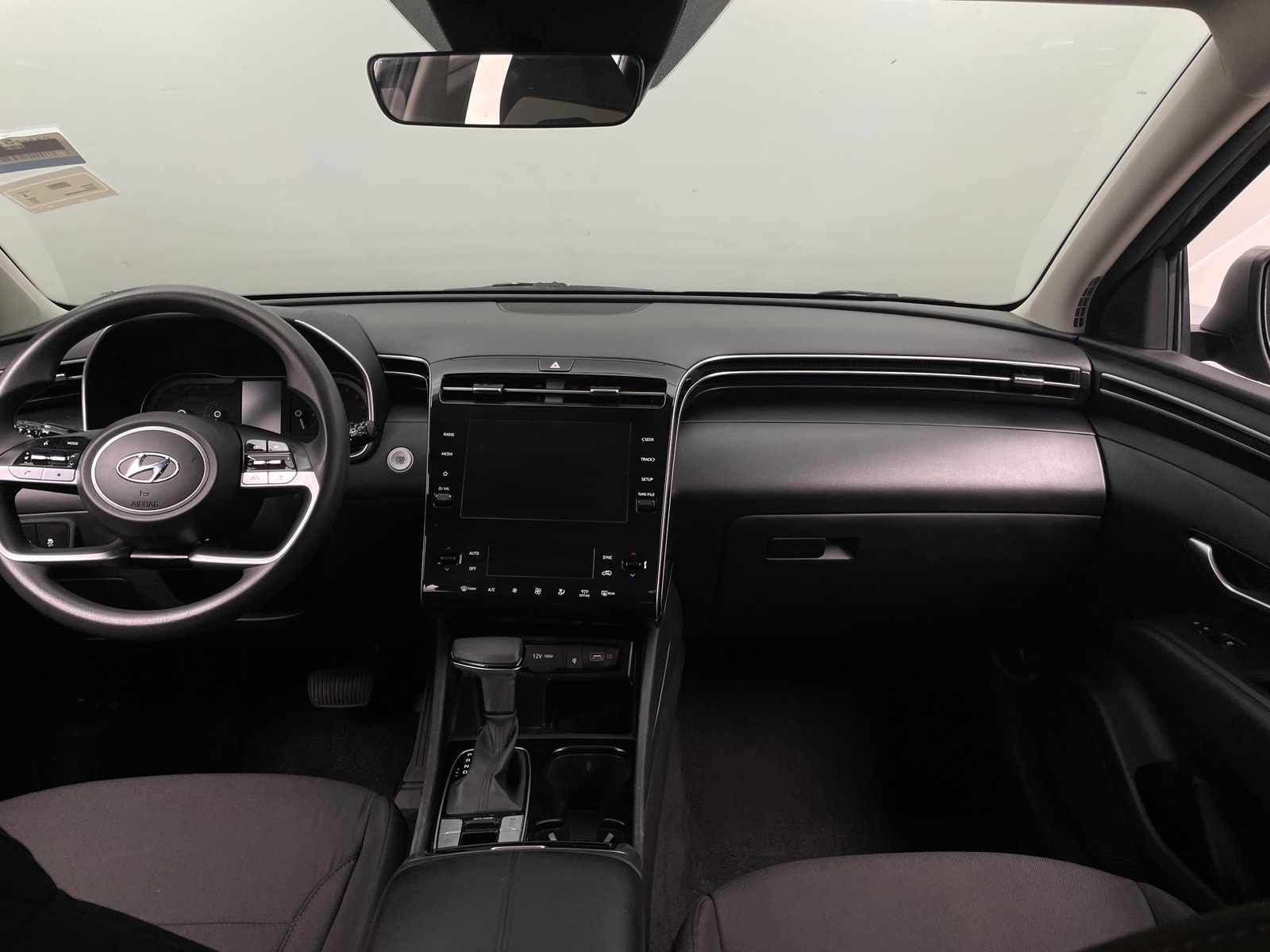 Thumbnail: 2024 Hyundai Tucson - 3