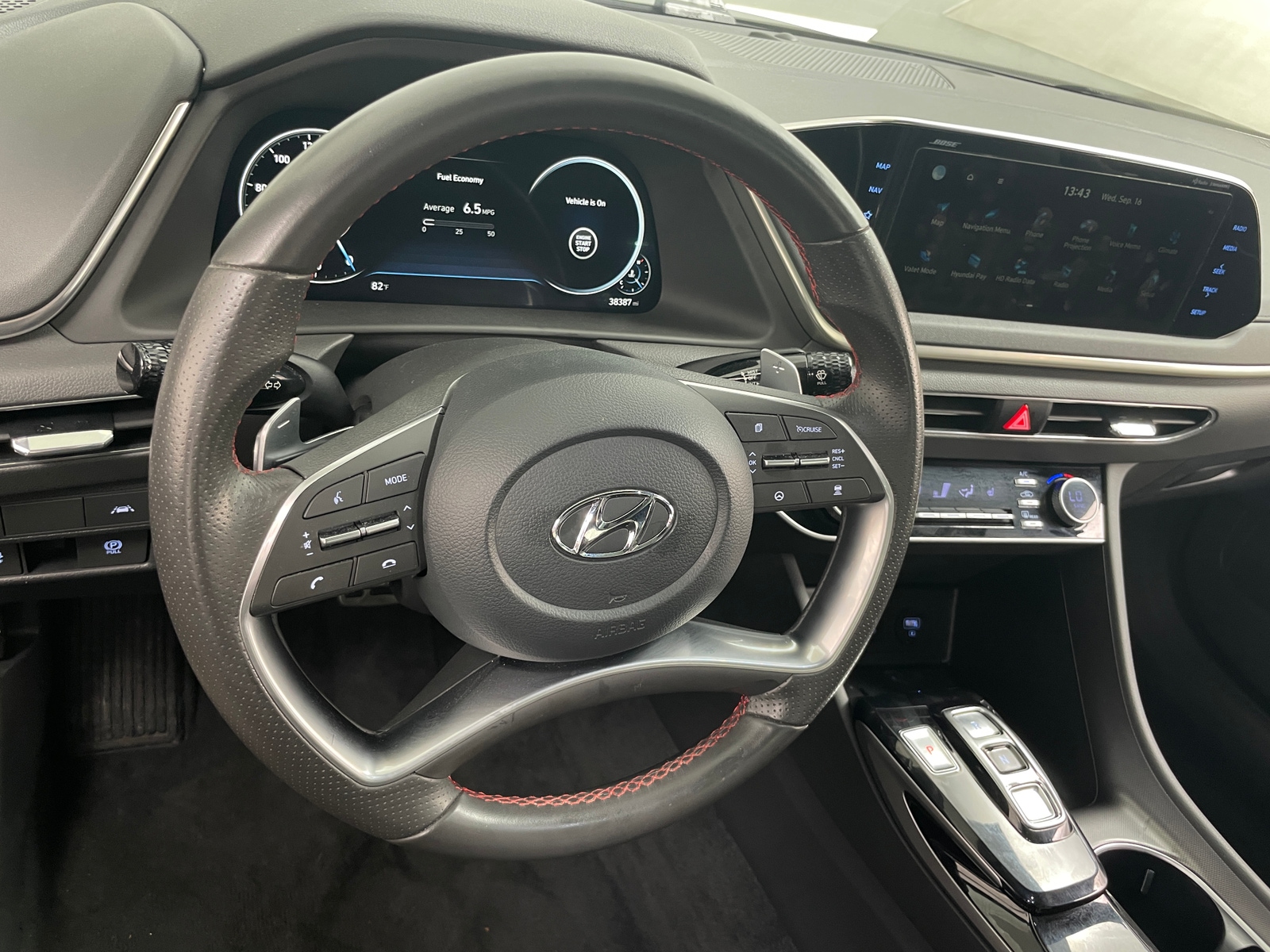 Thumbnail: 2023 Hyundai Sonata - 4
