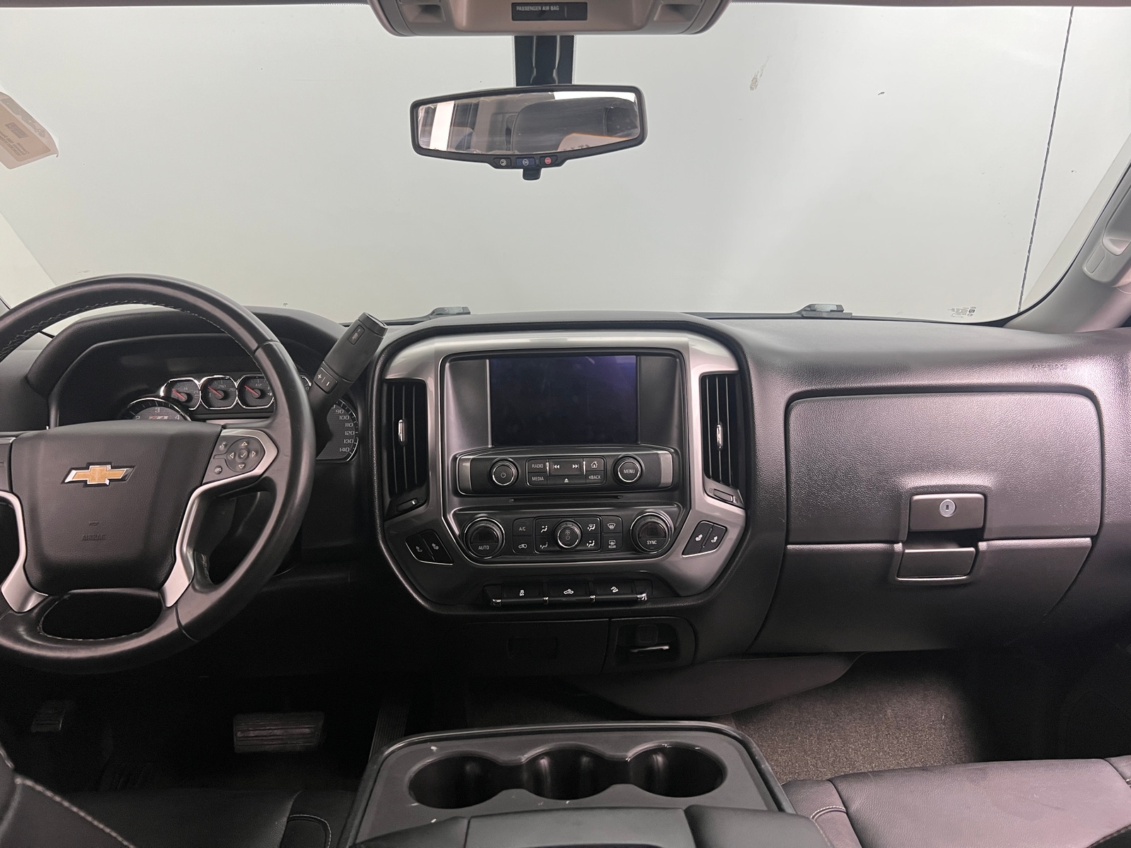 Thumbnail: 2015 Chevrolet Silverado 1500 - 3