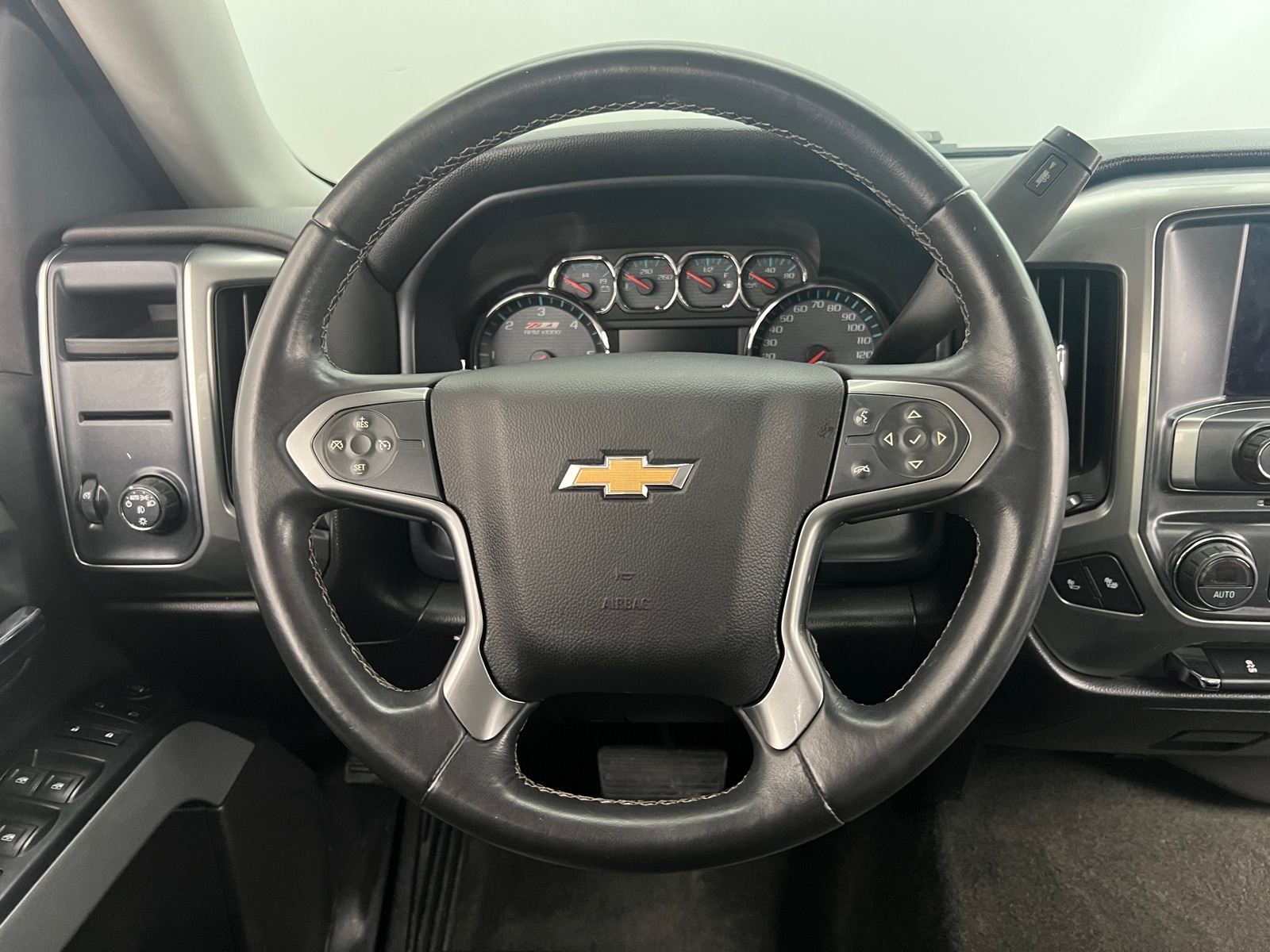 Thumbnail: 2015 Chevrolet Silverado 1500 - 5