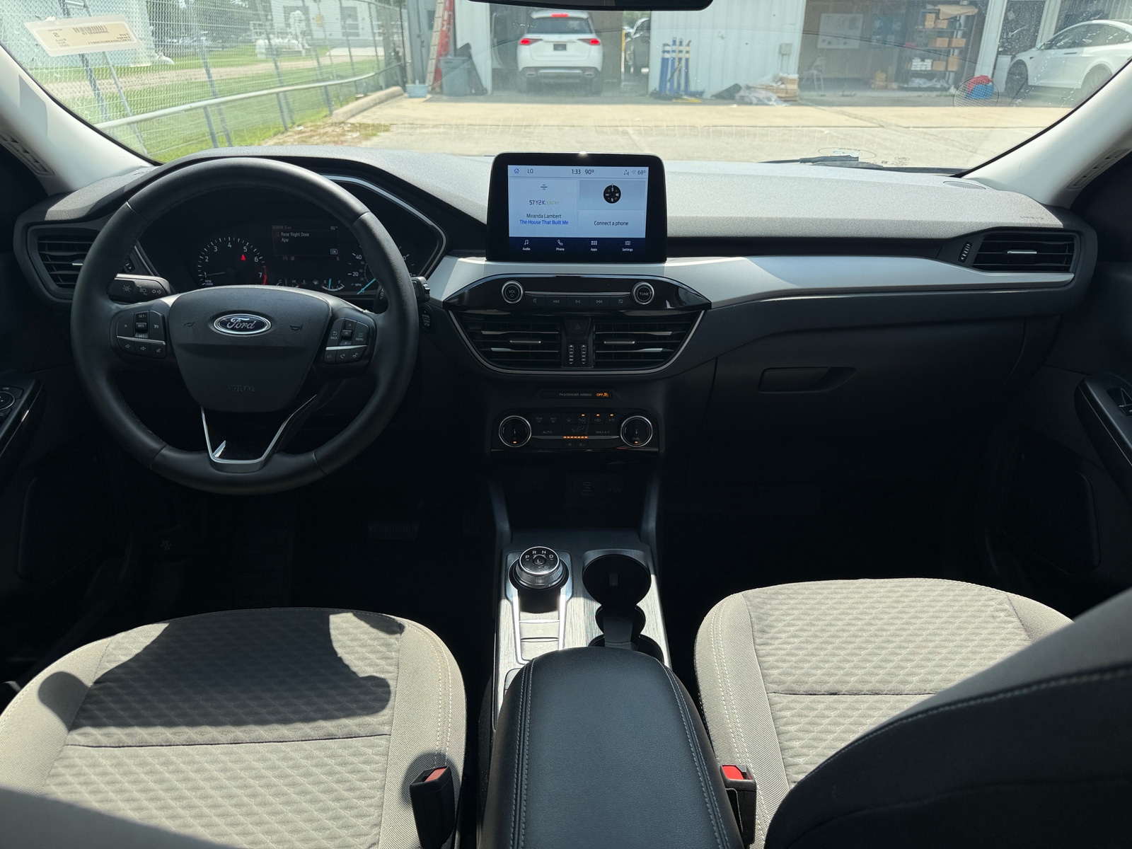 Thumbnail: 2022 Ford Escape - 3
