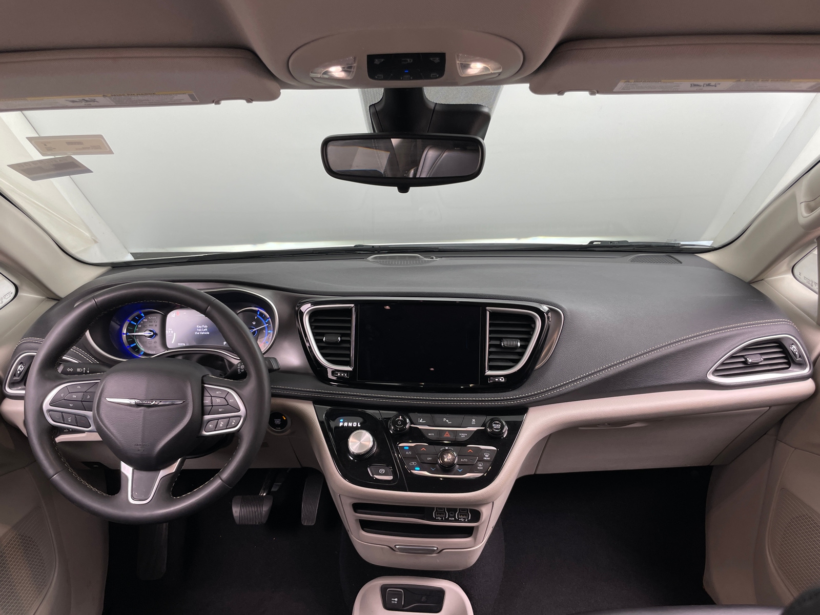 Thumbnail: 2023 Chrysler Pacifica - 2