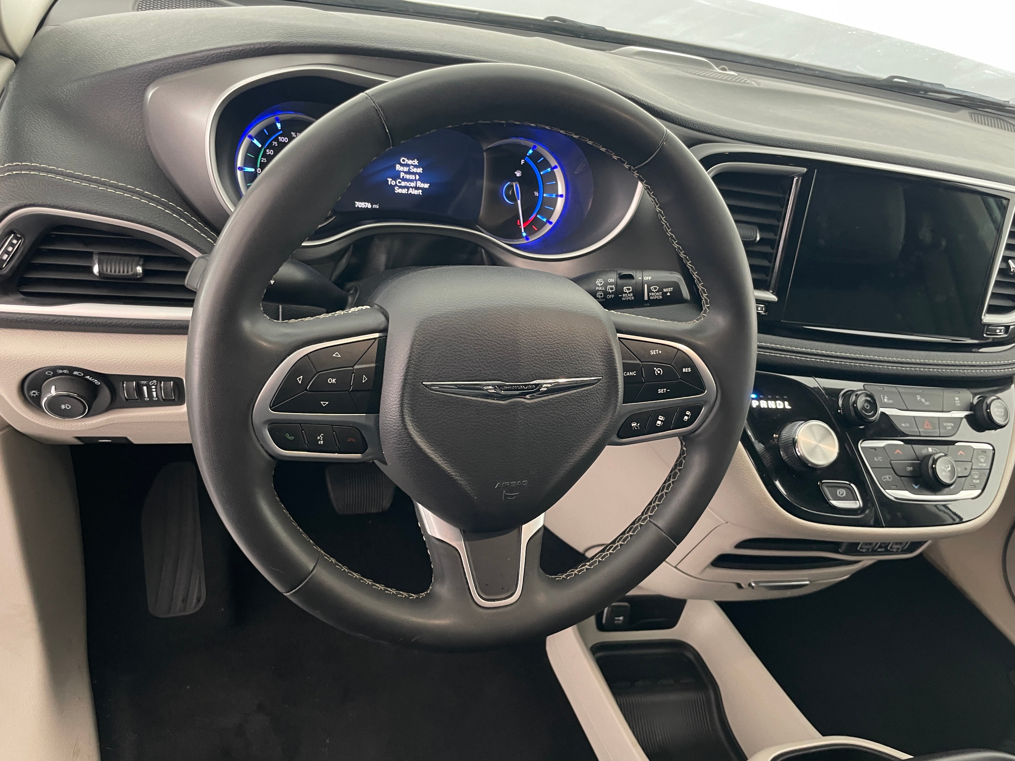 2023 Chrysler Pacifica Hybrid