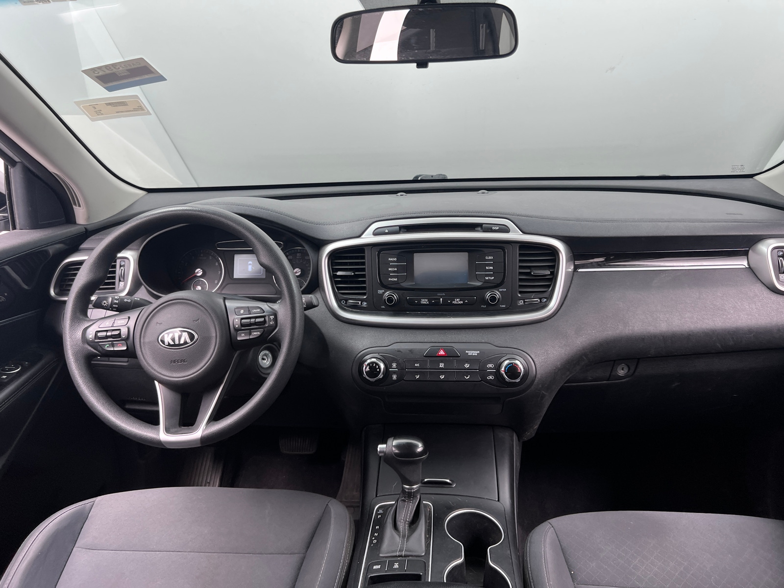 Thumbnail: 2016 Kia Sorento - 3