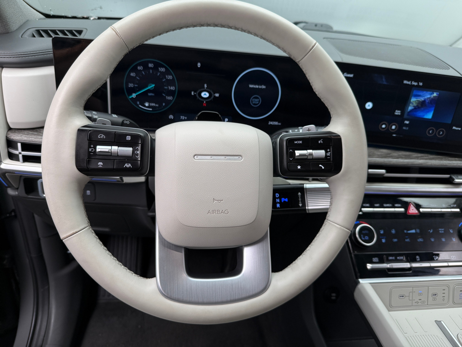 Thumbnail: 2025 Hyundai Santa Fe - 4
