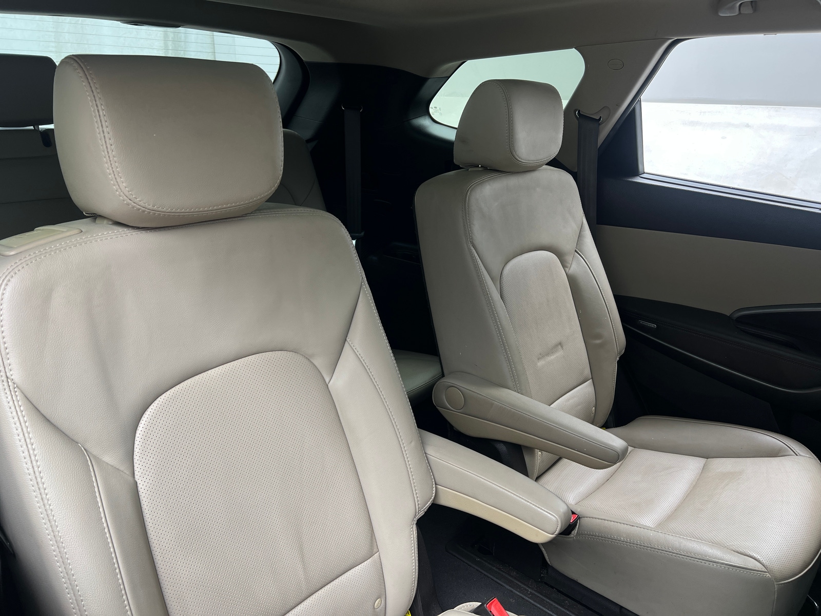 Thumbnail: 2015 Hyundai Santa Fe - 5