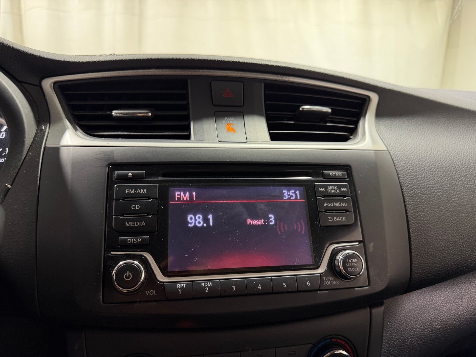 Thumbnail: 2018 Nissan Sentra - 4