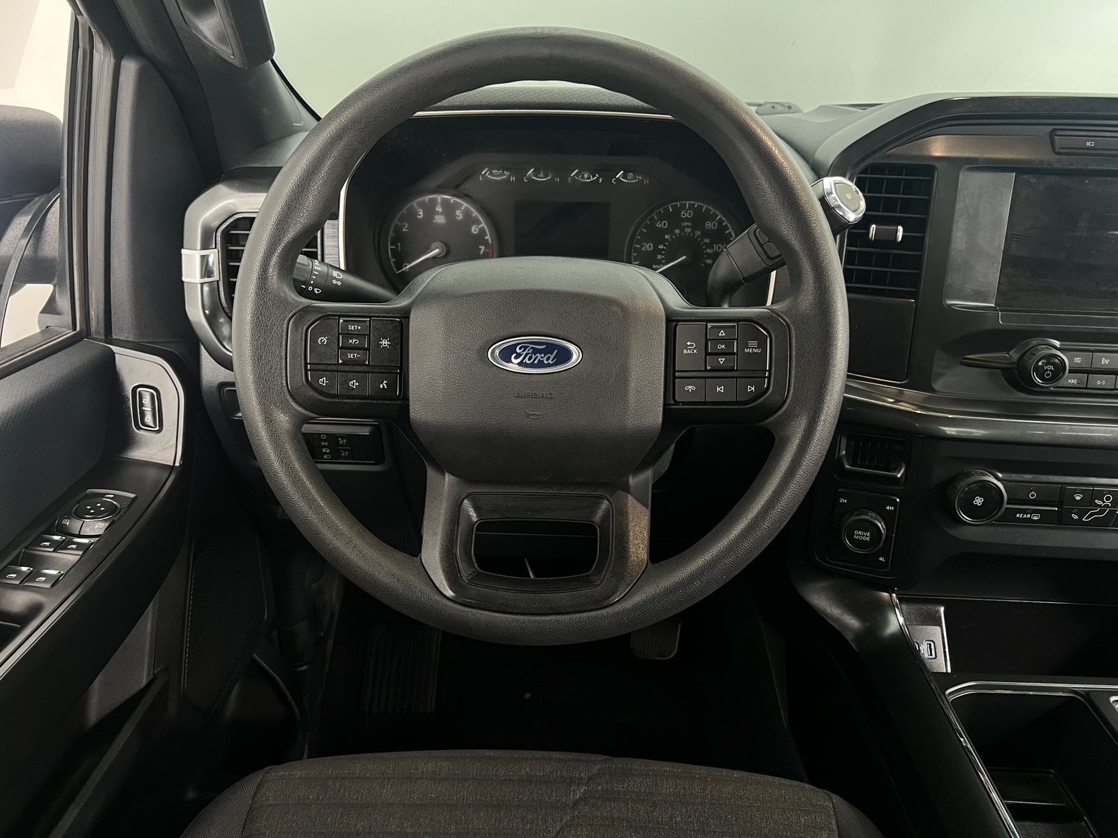 Thumbnail: 2021 Ford Econoline - 5