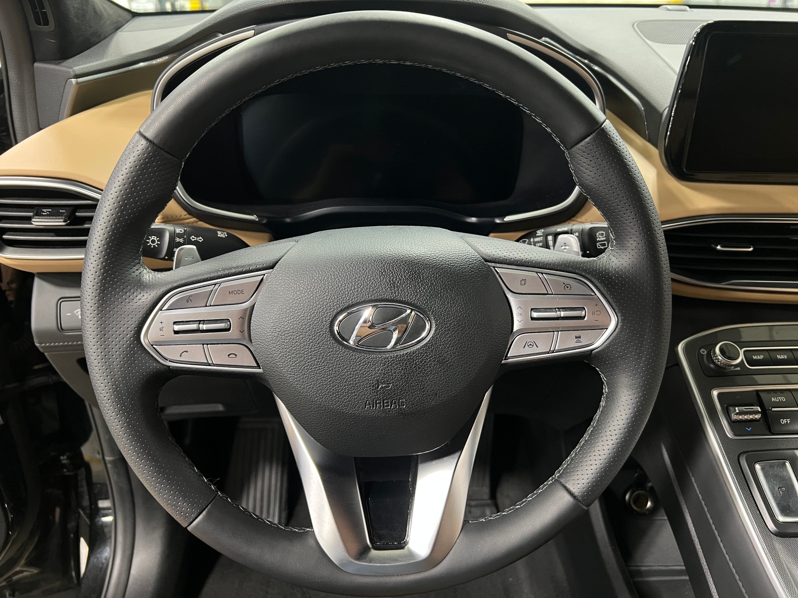 Thumbnail: 2023 Hyundai Santa Fe - 4