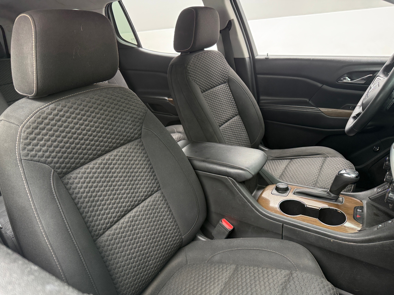 Thumbnail: 2018 GMC Acadia - 2