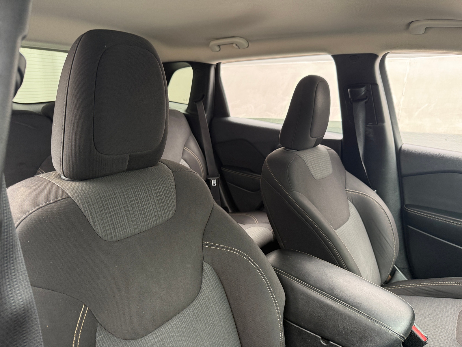 Thumbnail: 2016 Jeep Cherokee - 2