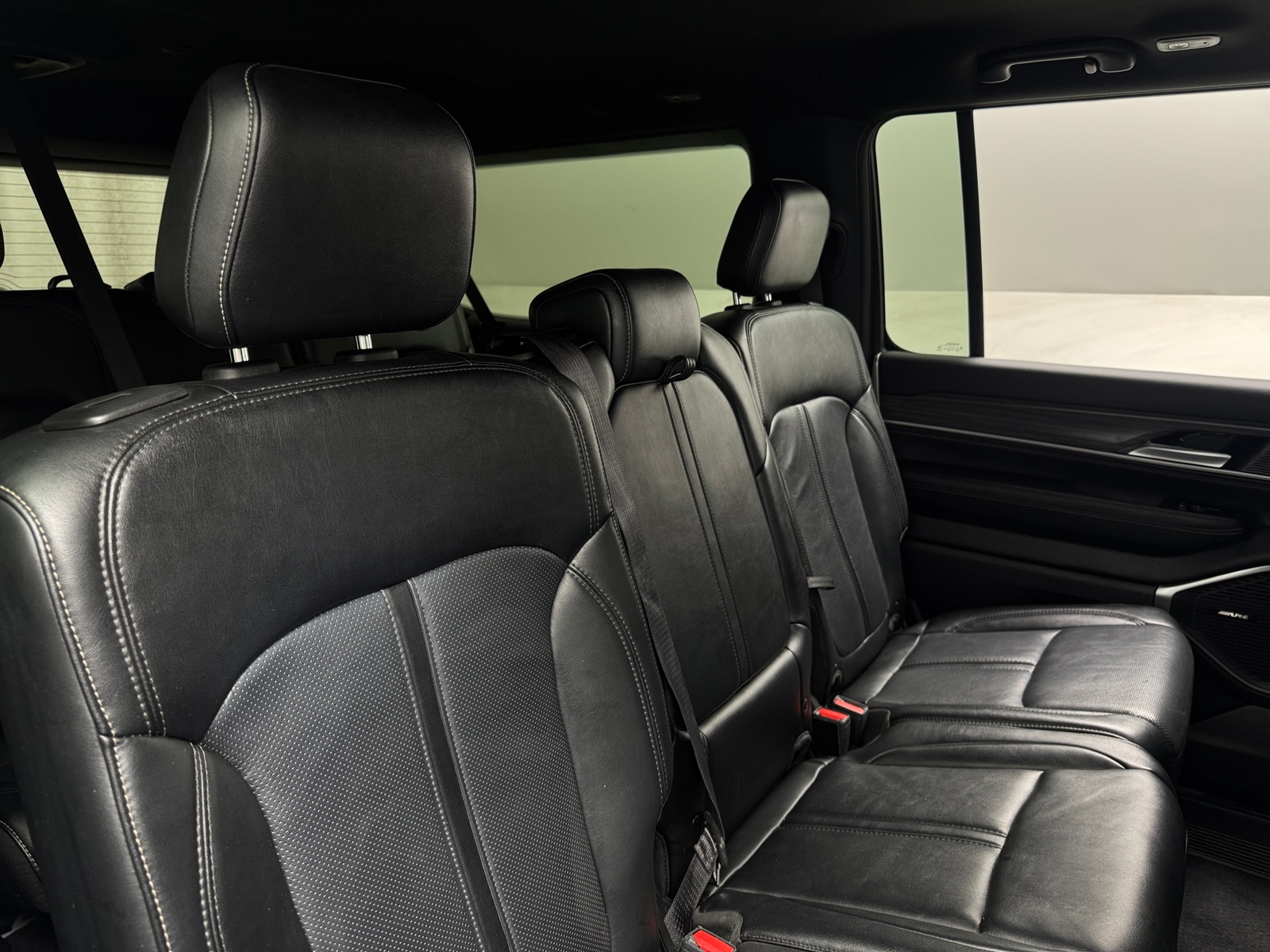 Thumbnail: 2024 Jeep Wagoneer - 5