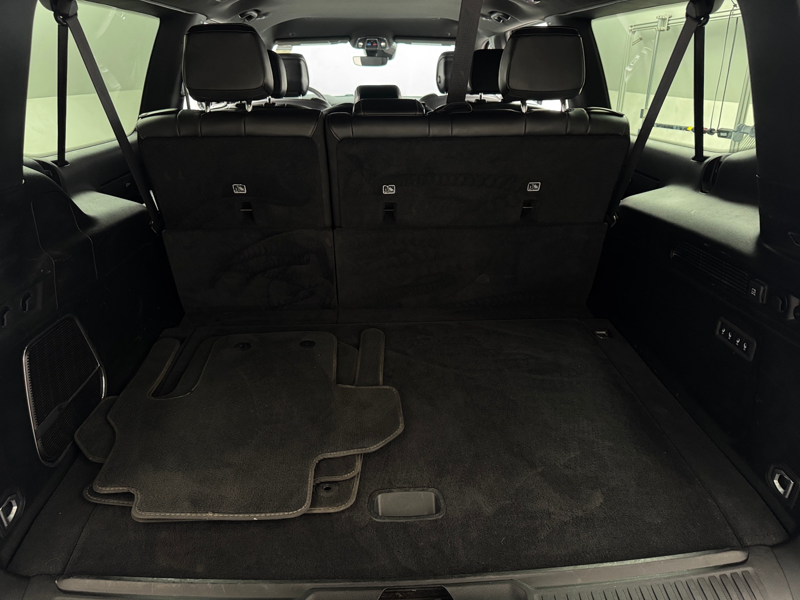 Thumbnail: 2024 Jeep Wagoneer - 6