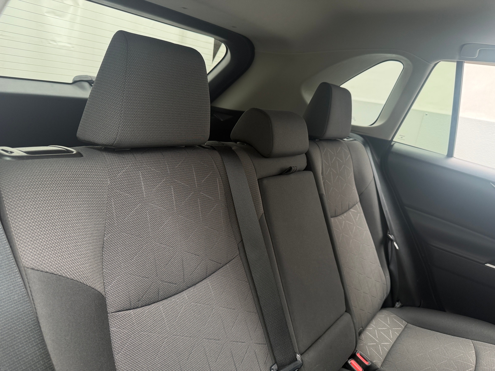 Thumbnail: 2019 Toyota RAV4 - 6