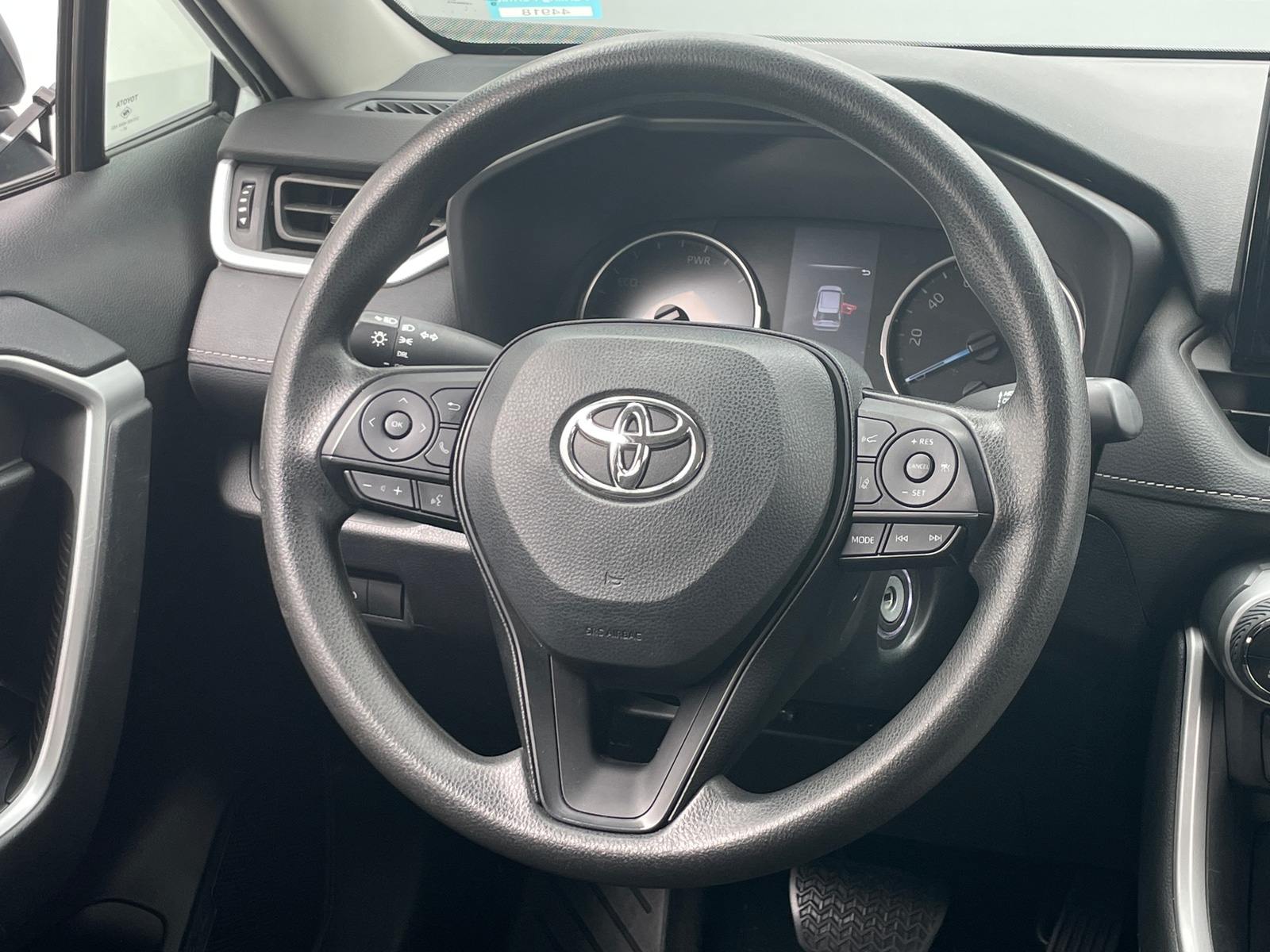 Thumbnail: 2022 Toyota RAV4 - 5