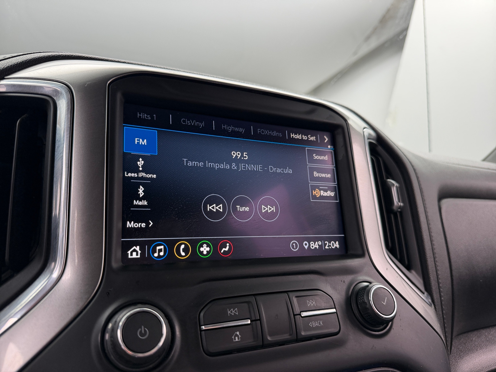Thumbnail: 2020 Chevrolet Silverado 1500 - 4