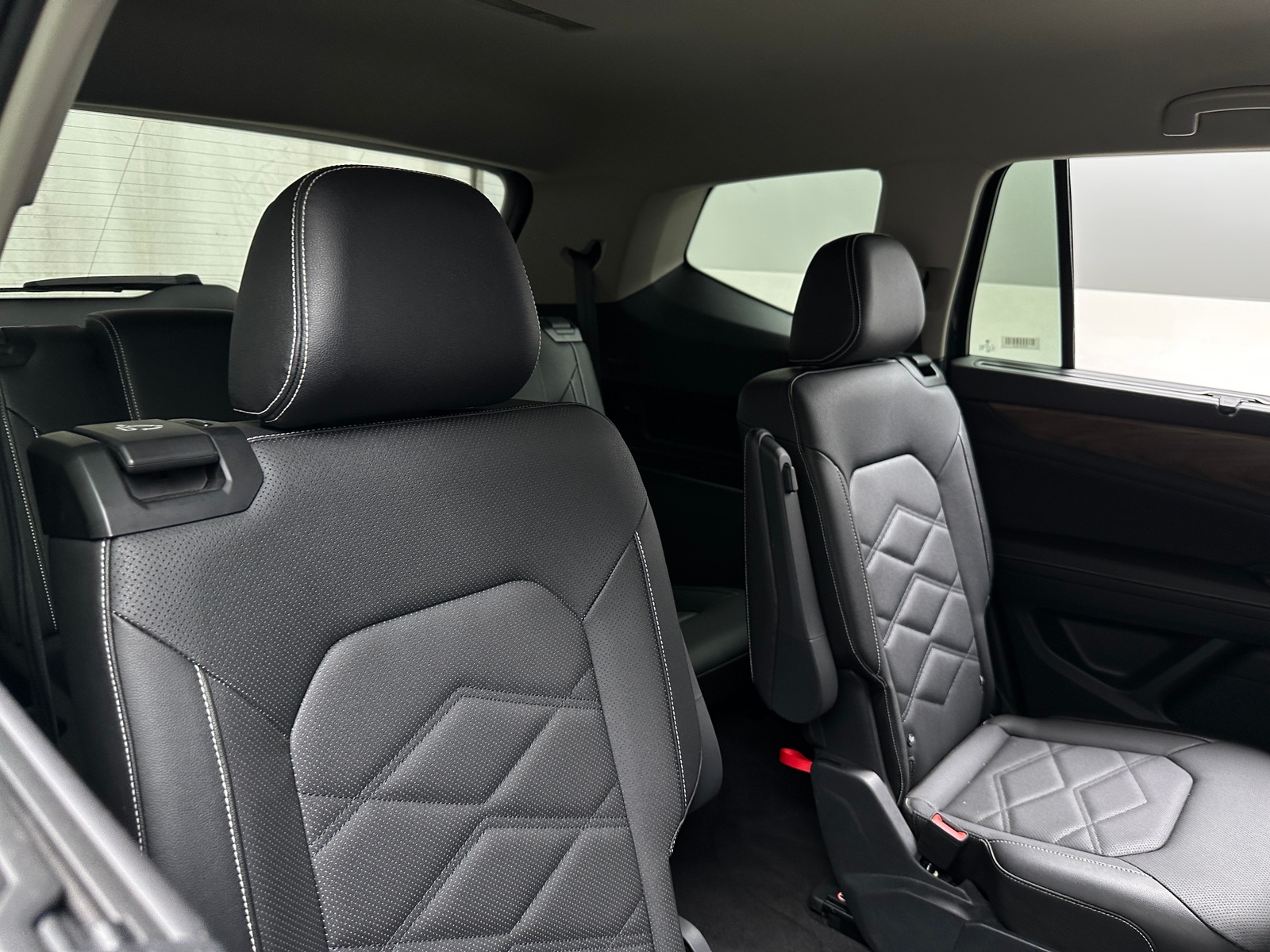 Thumbnail: 2025 Volkswagen Atlas - 6