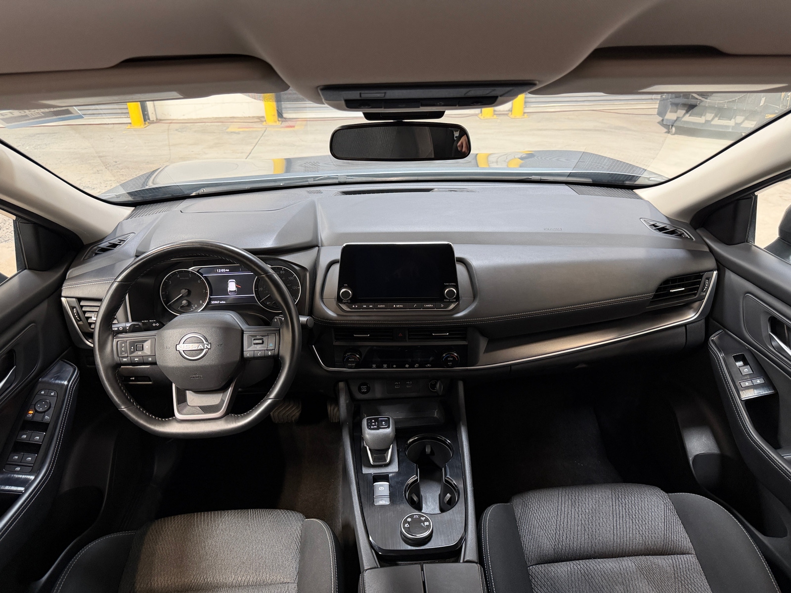 Thumbnail: 2025 Nissan Rogue - 3