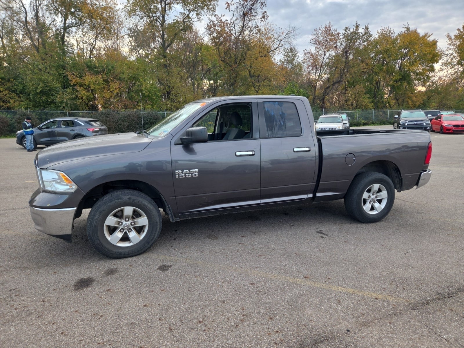 2016 Ram 1500 4WD Quad Cab 140.5" SLT
