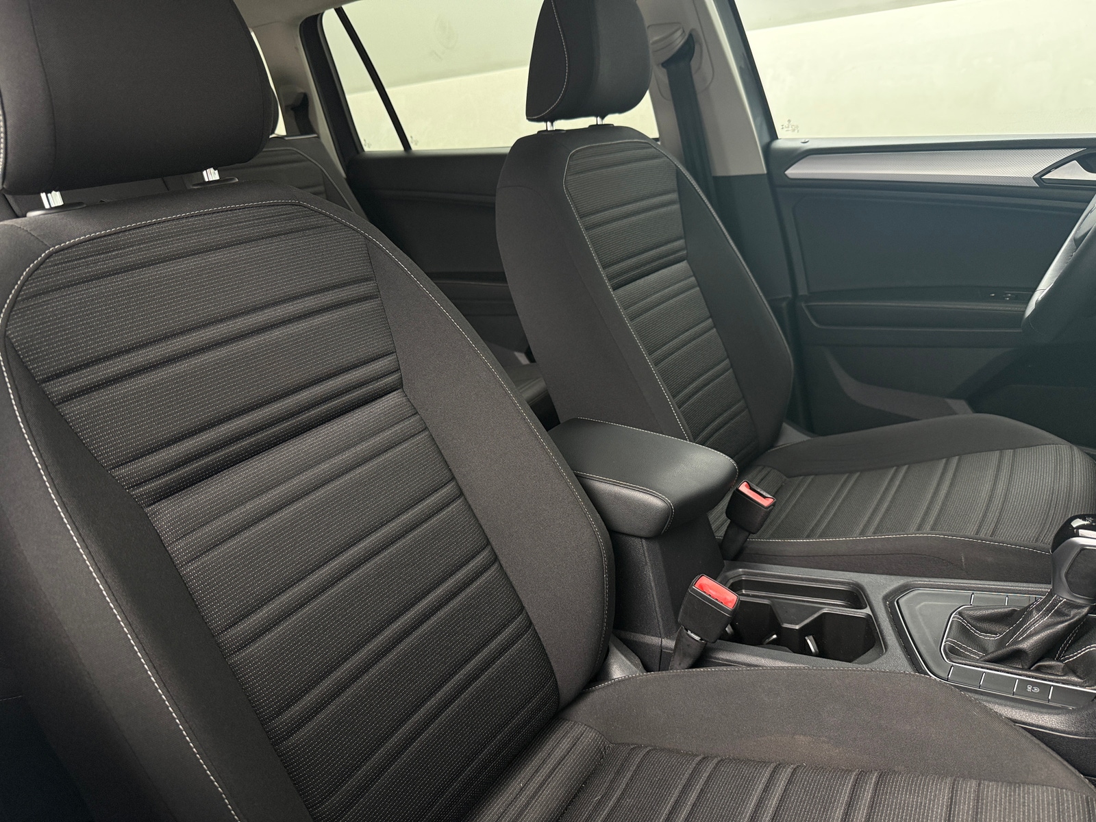 Thumbnail: 2023 Volkswagen Tiguan - 2