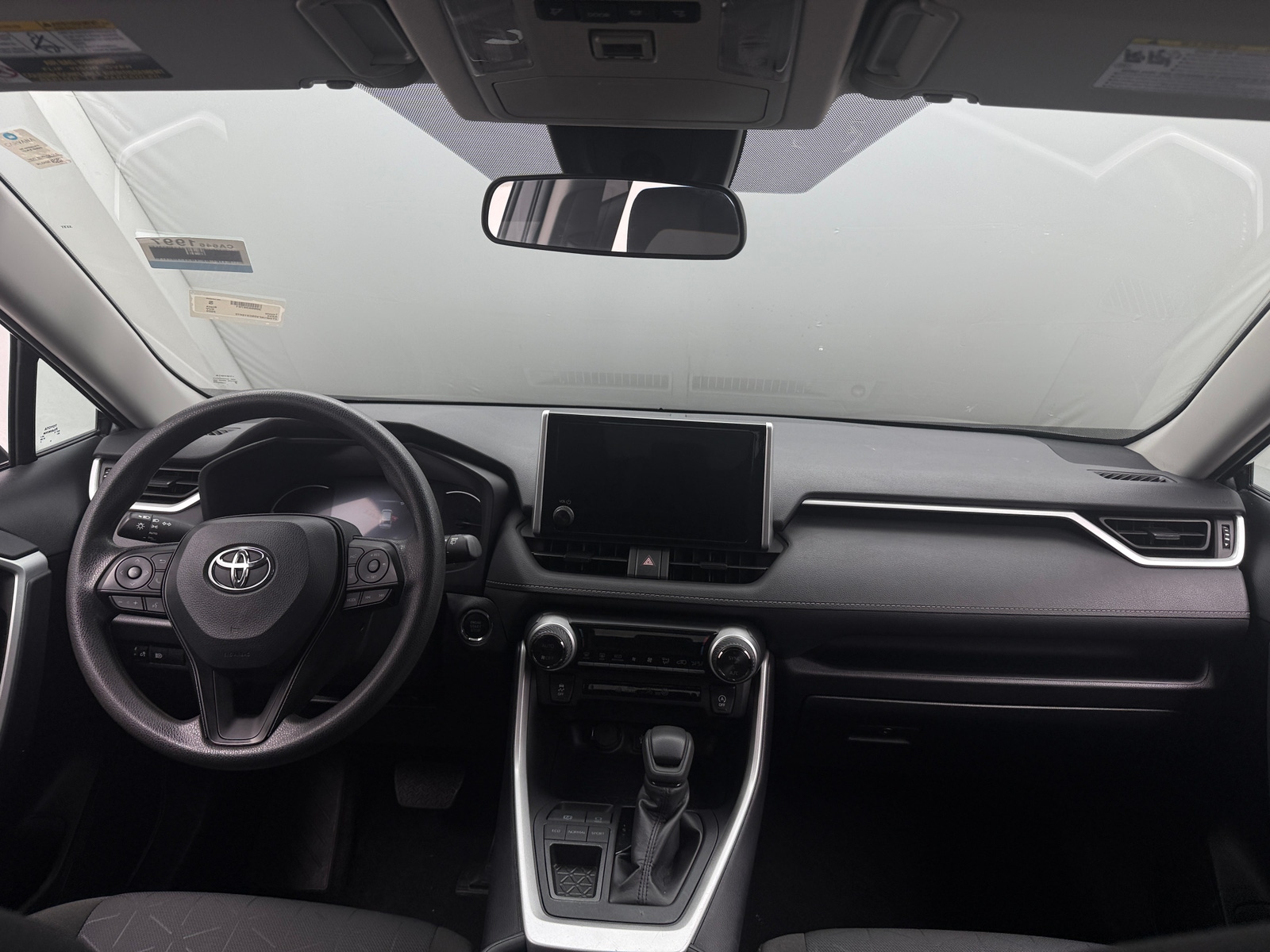 Thumbnail: 2025 Toyota RAV4 - 3