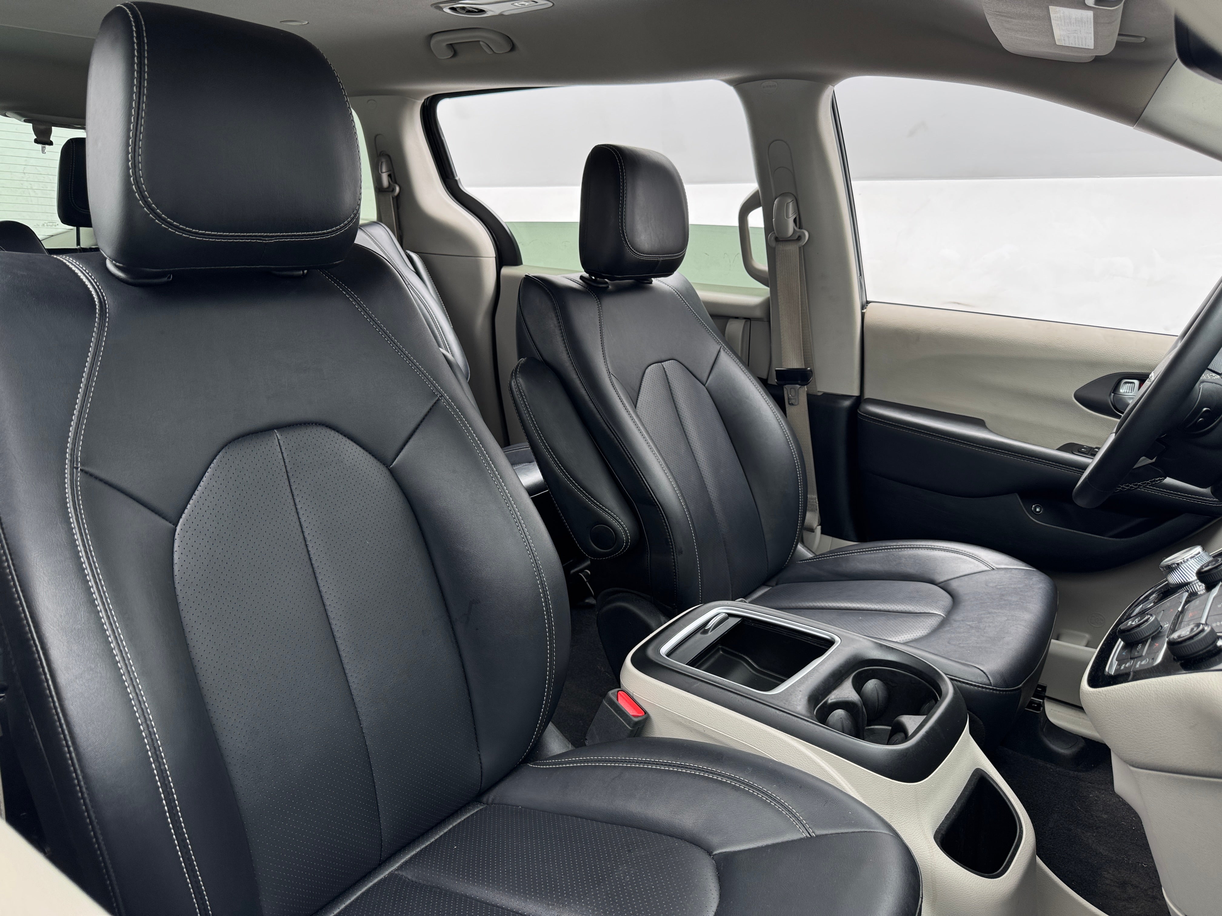 2024 Chrysler Pacifica PHEV